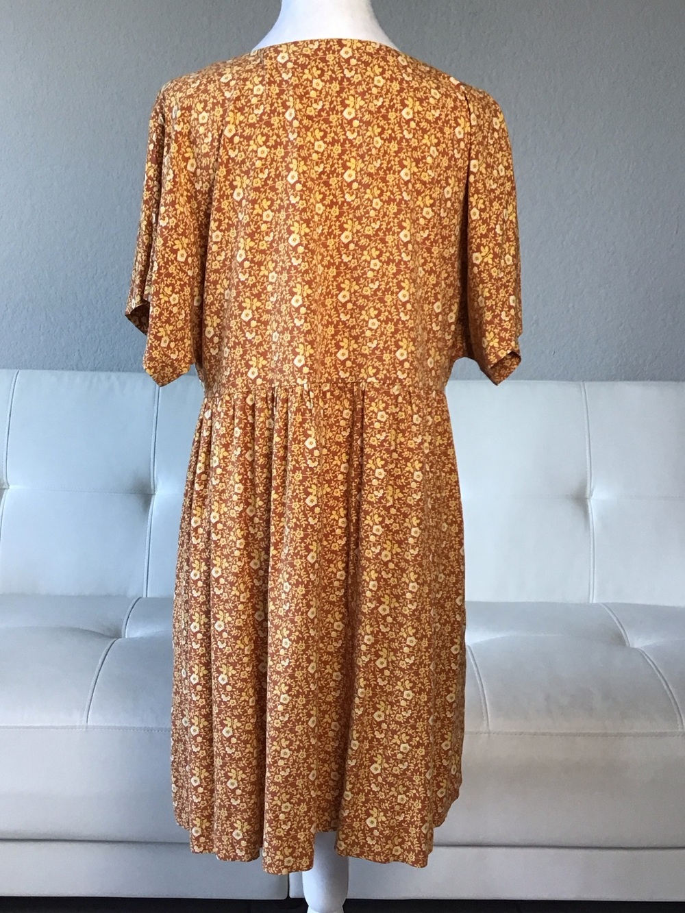 Madewell Mustard Floral V-Neck Button Front Dress - Picture 4 of 11